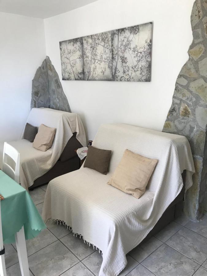 Gourgiana Apartments アンドリツェナ エクステリア 写真